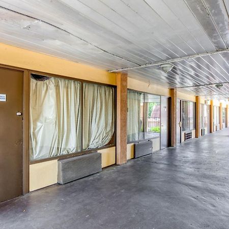 Oyo Hotel Decatur I-20 East & Wesley Club Dr Bagian luar foto