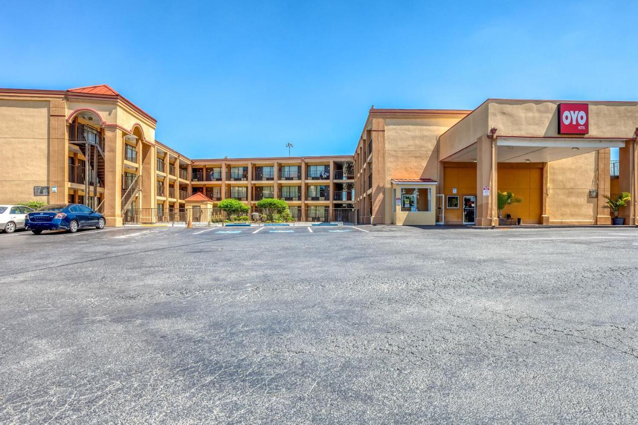 Oyo Hotel Decatur I-20 East & Wesley Club Dr Bagian luar foto