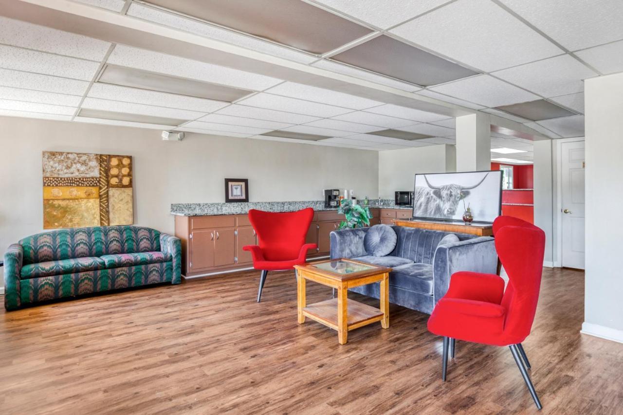 Oyo Hotel Decatur I-20 East & Wesley Club Dr Bagian luar foto