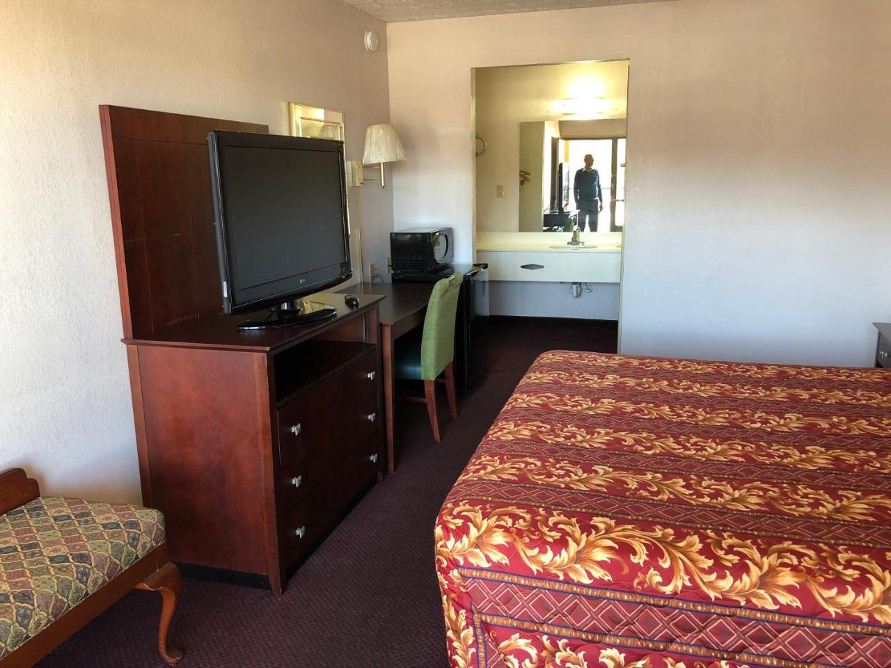 Oyo Hotel Decatur I-20 East & Wesley Club Dr Bagian luar foto