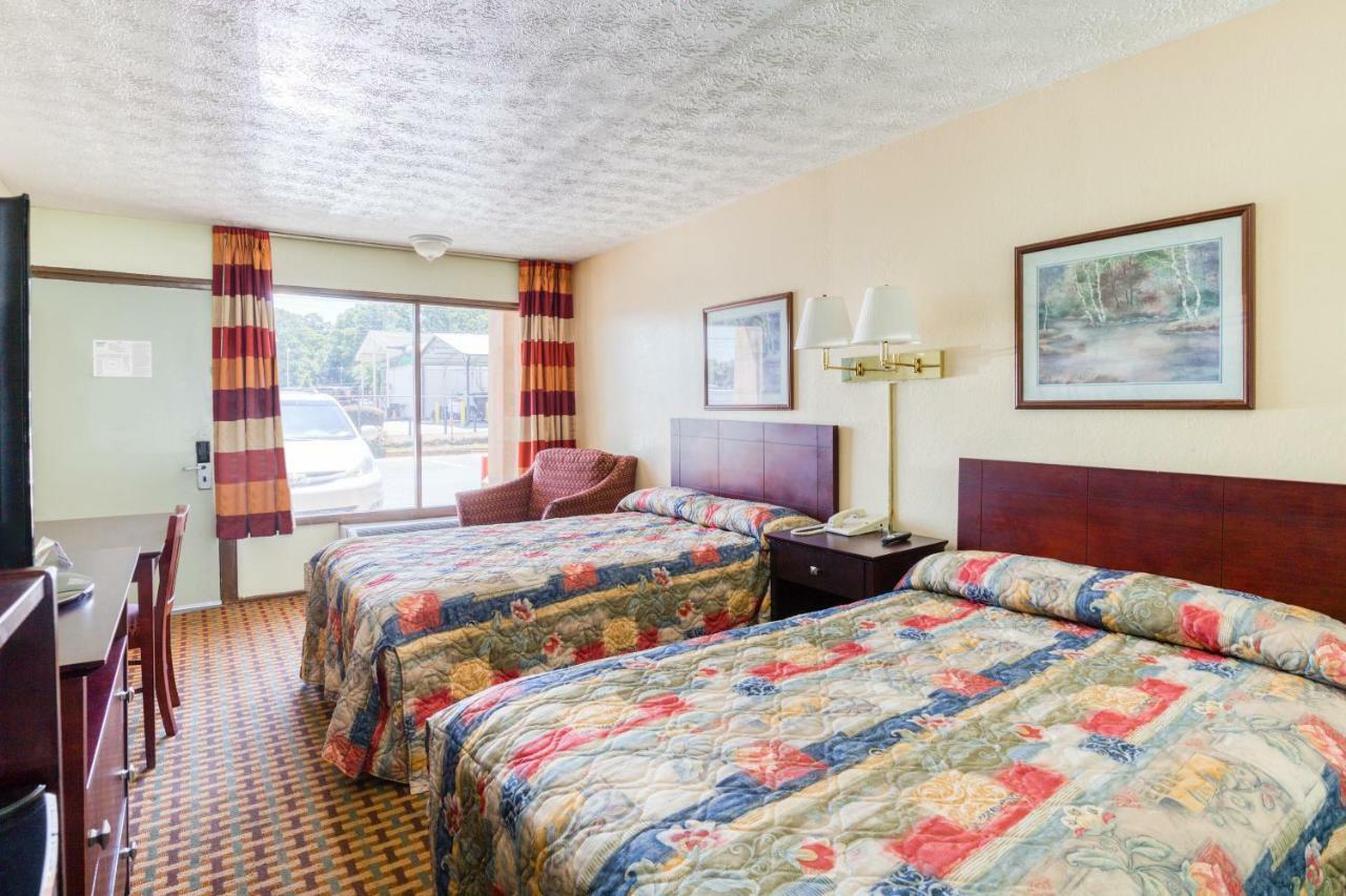 Oyo Hotel Decatur I-20 East & Wesley Club Dr Bagian luar foto
