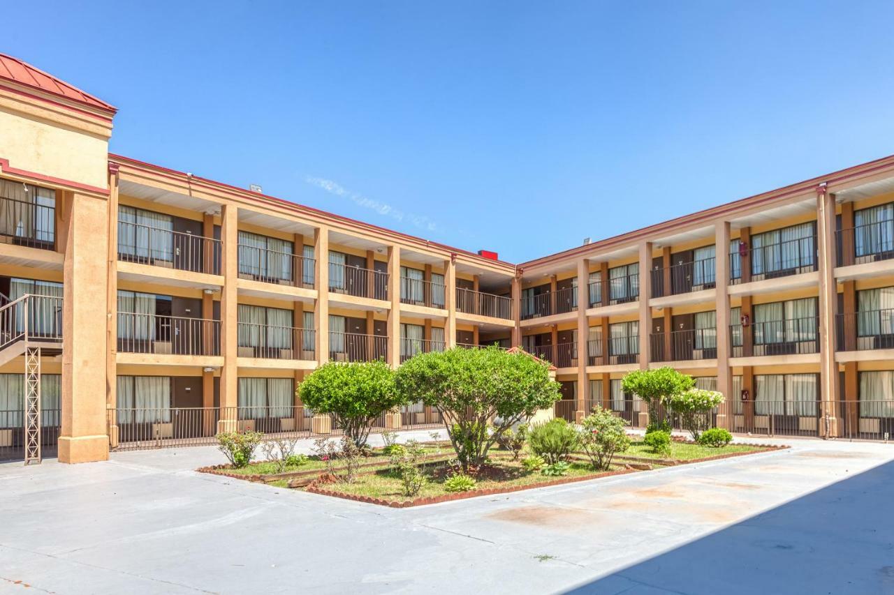 Oyo Hotel Decatur I-20 East & Wesley Club Dr Bagian luar foto