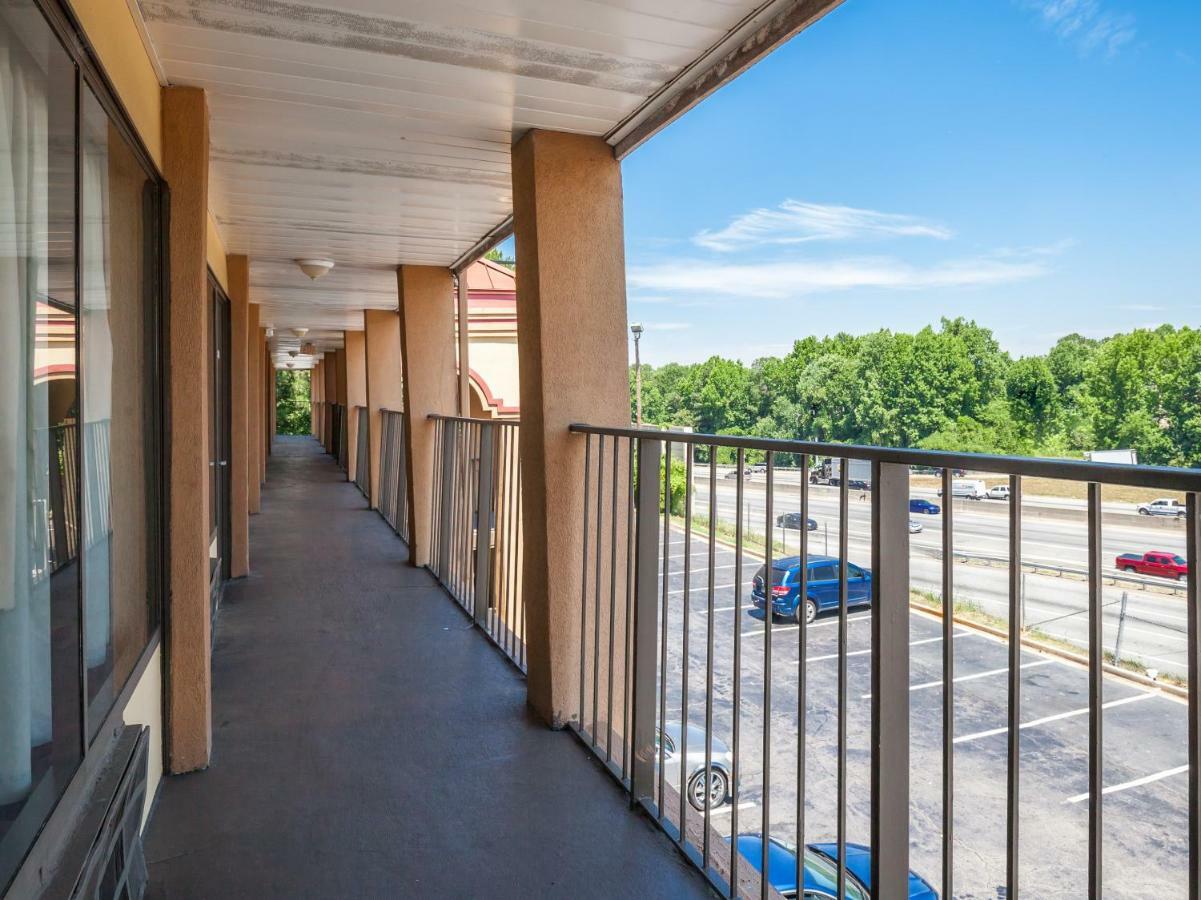 Oyo Hotel Decatur I-20 East & Wesley Club Dr Bagian luar foto